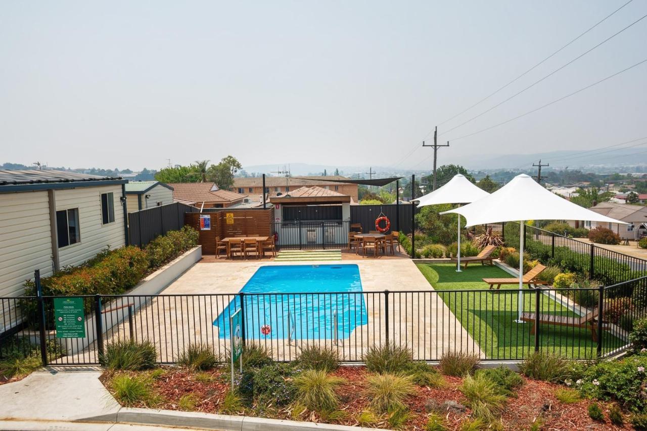 Crestview Tourist Park Hotel Queanbeyan Exterior foto
