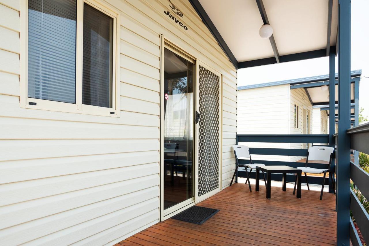 Crestview Tourist Park Hotel Queanbeyan Exterior foto